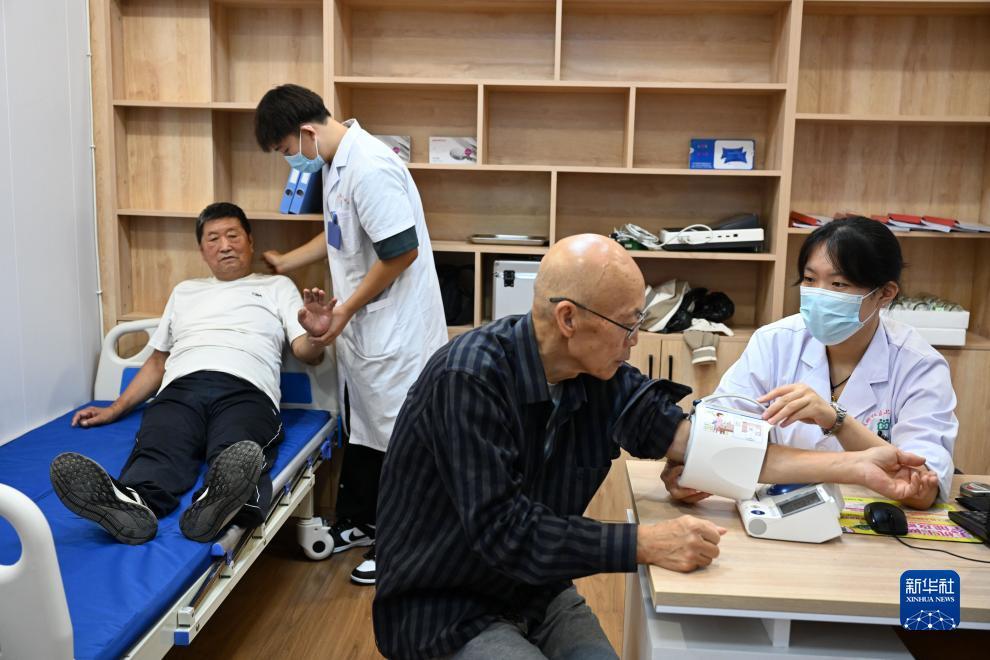 手游英皇棋牌